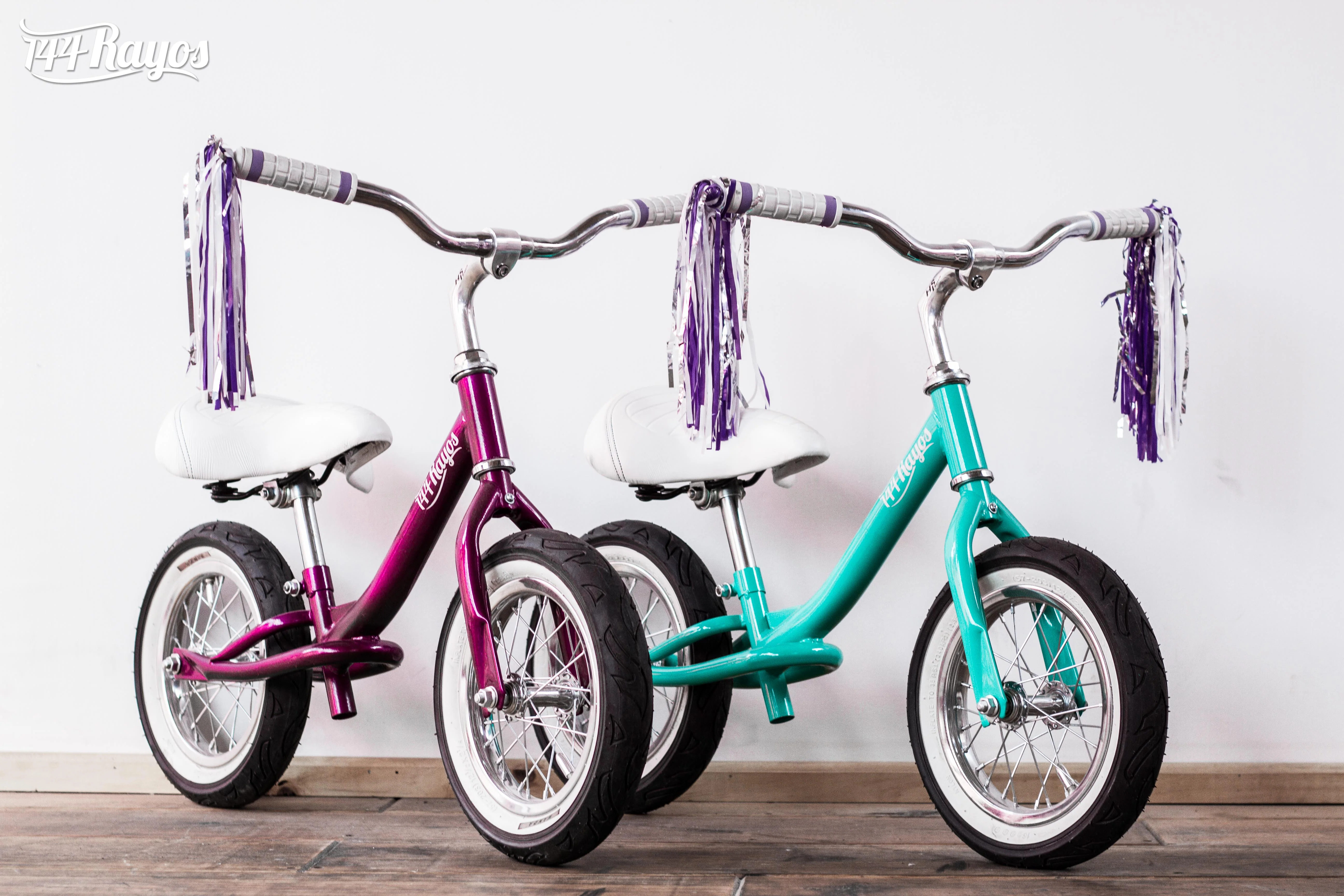 Dos bicis de bebé 144